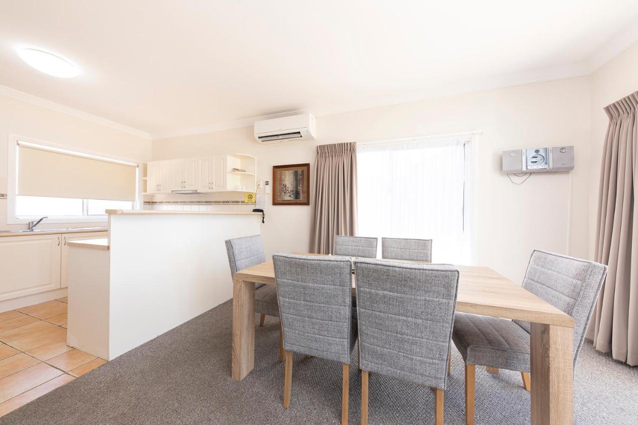 Meridian Beachside Apartments Old Bar Bagian luar foto