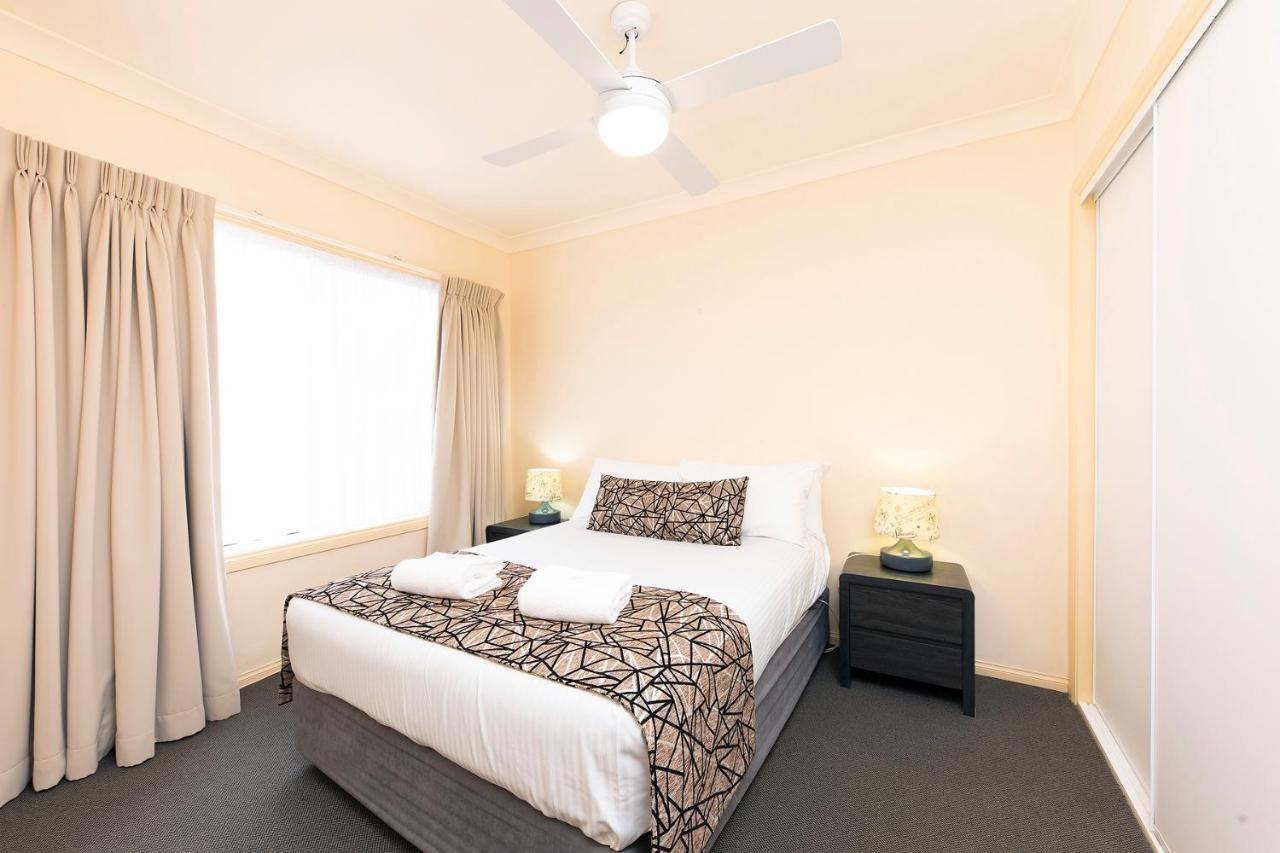 Meridian Beachside Apartments Old Bar Bagian luar foto