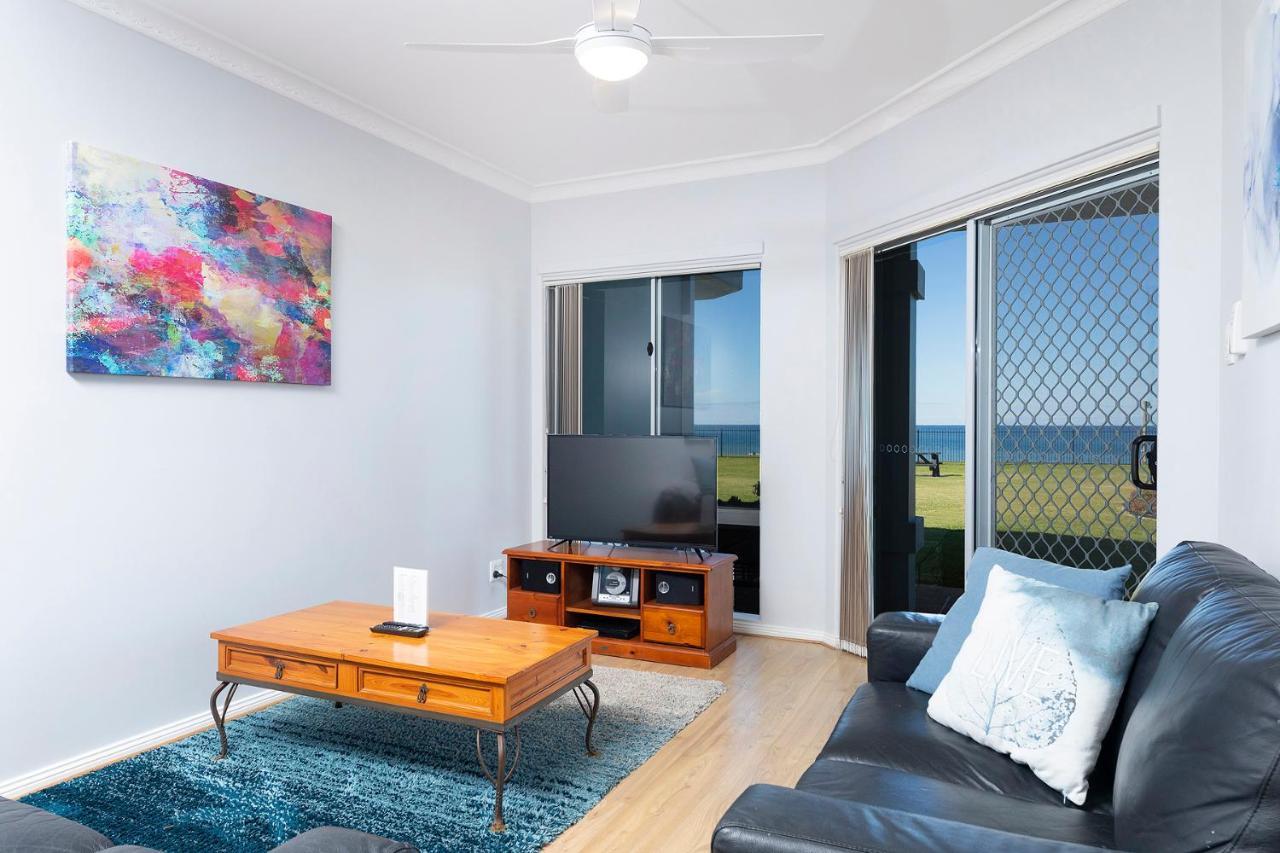 Meridian Beachside Apartments Old Bar Bagian luar foto